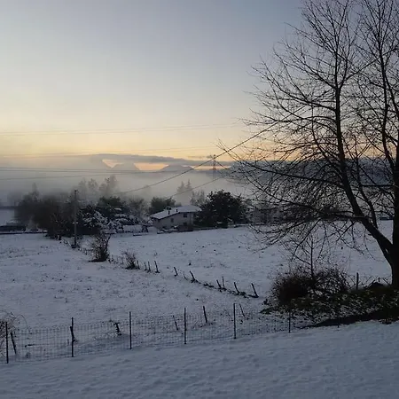 Villa Prada Beauty Through Pastures And Garda