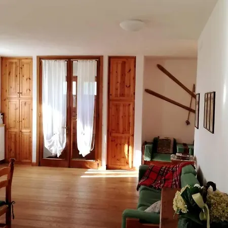 Villa Prada Beauty Through Pastures And Garda *