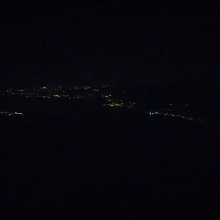 Villa Prada Beauty Through Pastures And Garda *