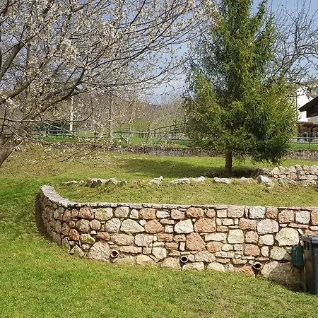 Villa Prada Beauty Through Pastures And Garda *