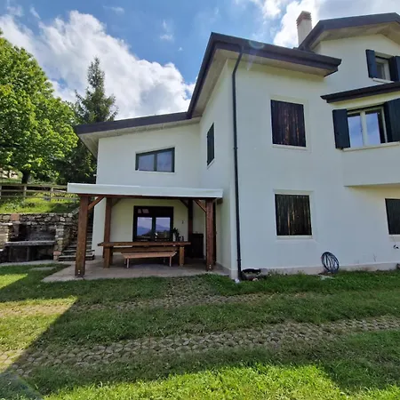 Villa Prada Beauty Through Pastures And Garda Castelletto Di Brenzone