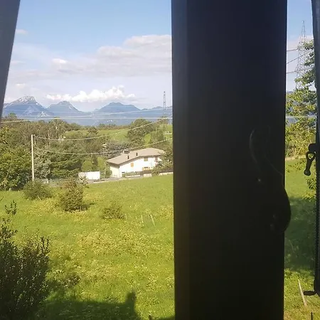 Prada Bellezza Tra Pascoli E Di Garda カステッレット・ディ・ブレンゾーネ