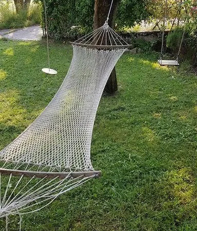 Prada Bellezza Tra Pascoli E Di Garda *
